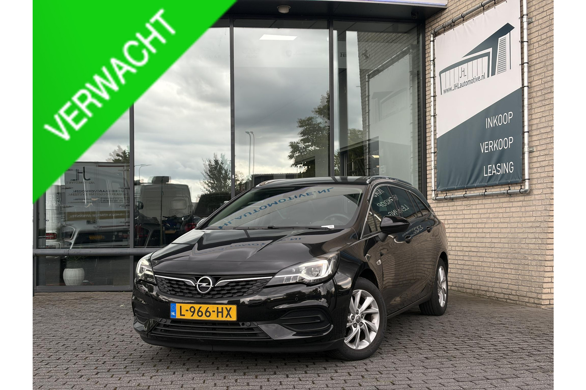 Opel Astra Sports Tourer 1.2 Business Elegance